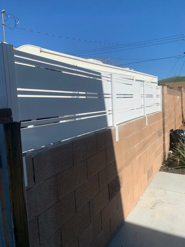 White wall toppers
