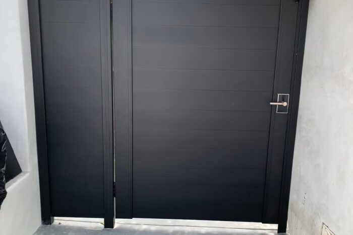 aluminum gate kit NY - 4x6 black with panel