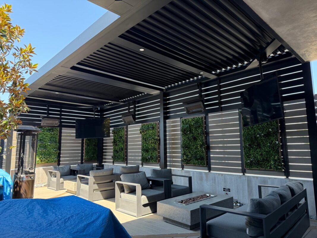 Modern aluminum privacy screen and seating area in Redondo Beach, CA.