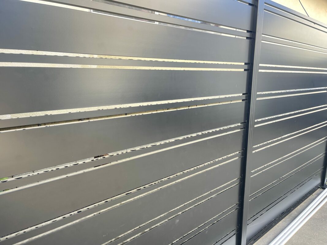 Dark grey Aluminum fence