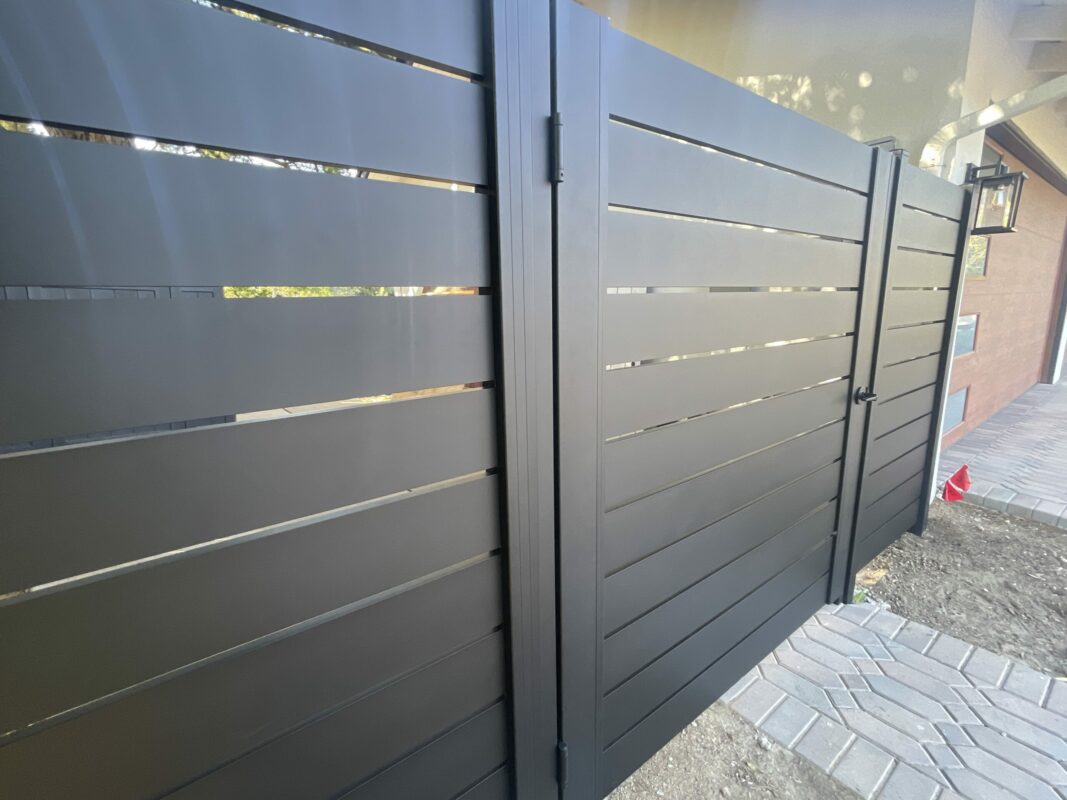 Black Aluminum side gate and panel in Camarillo