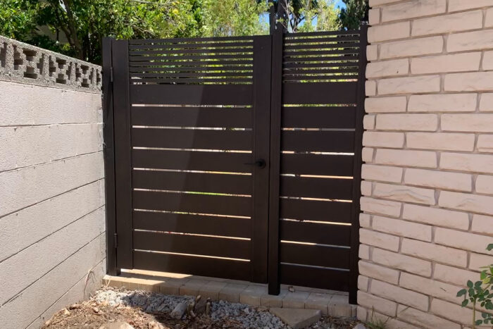 4x6 bronze Dallas gate kit with side panel