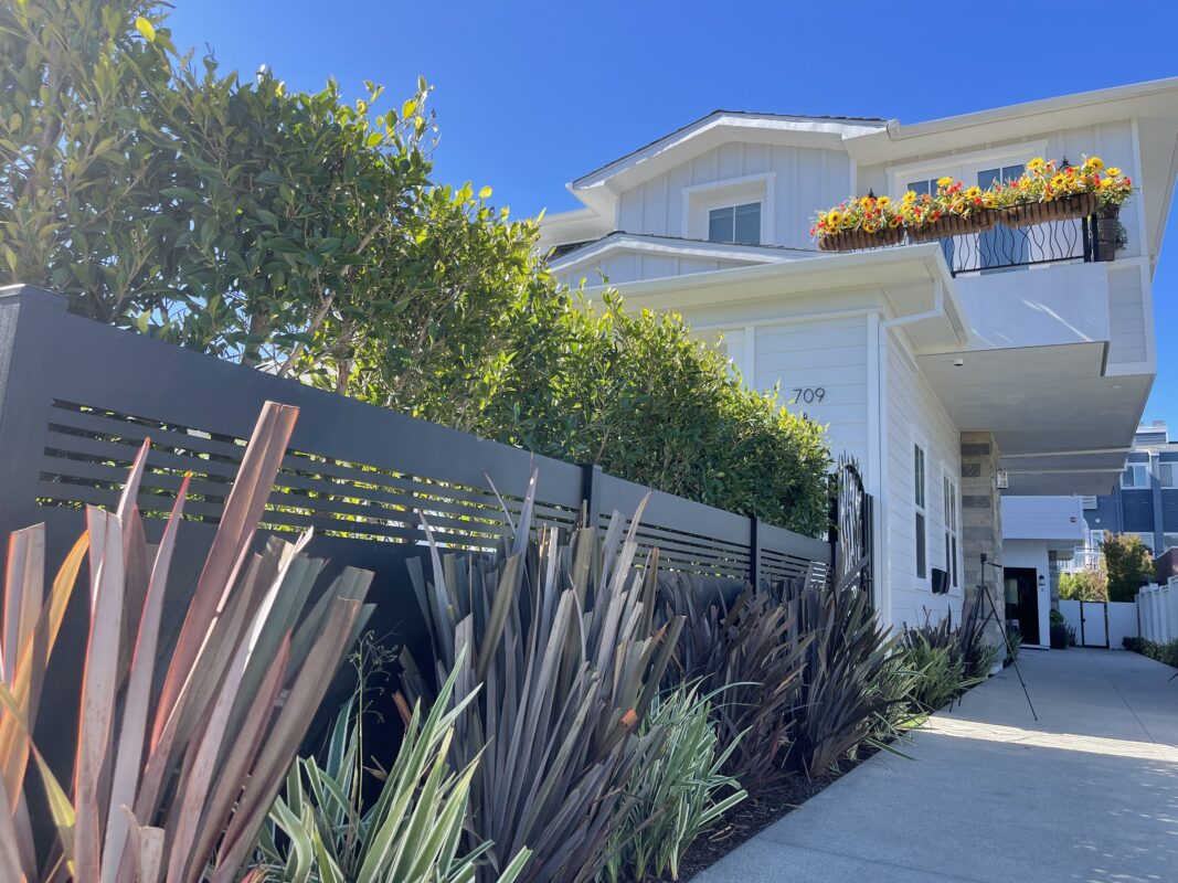 Front yard fence in Redondo Beach