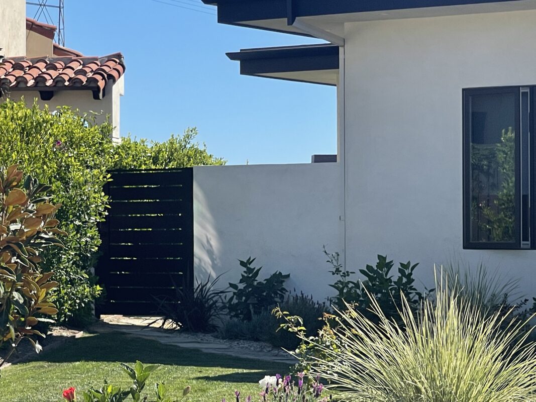 Two aluminum side gates in Ventura CA