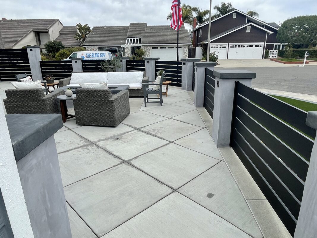 Beautiful curb appeal of a house in Huntington Beach, CA 92642